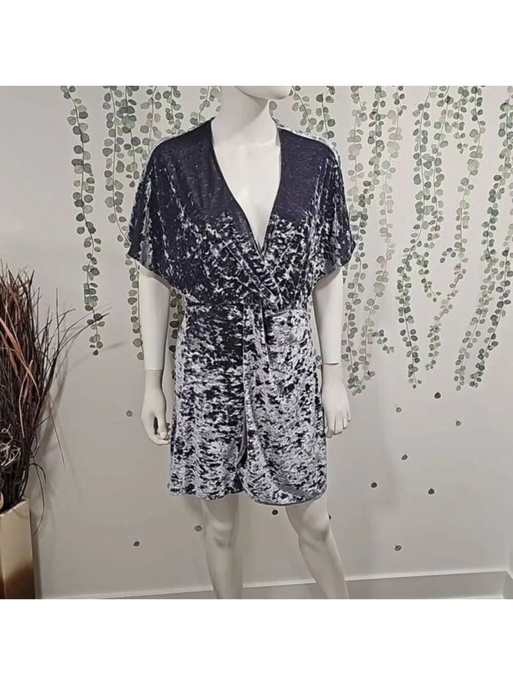 NWOT Show Me Your MuMu Crushed Velvet Mini Dress - Picture 2 of 9
